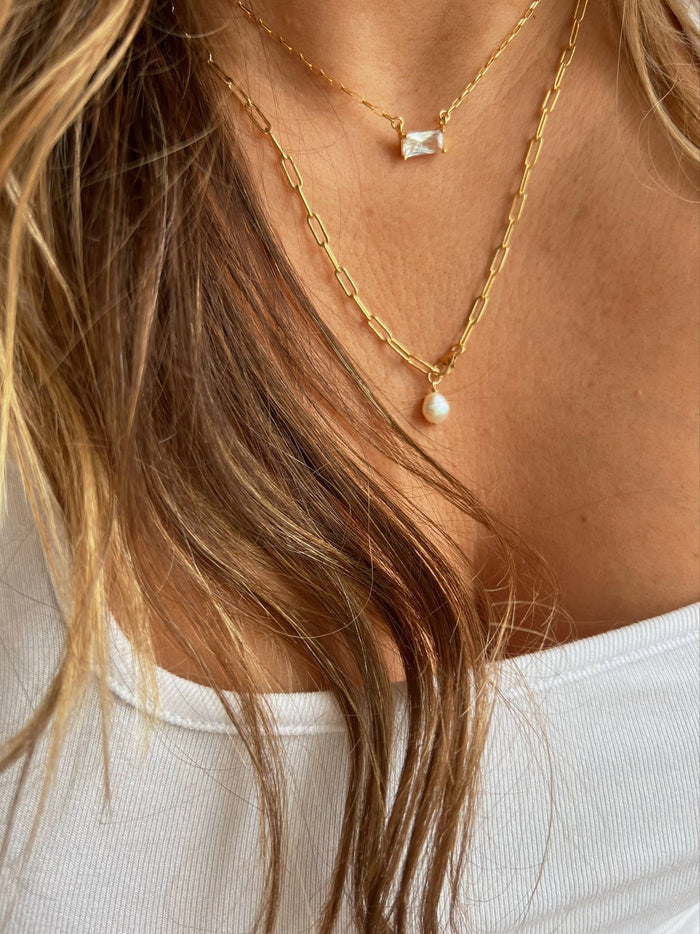 Leighton Pendant Necklace