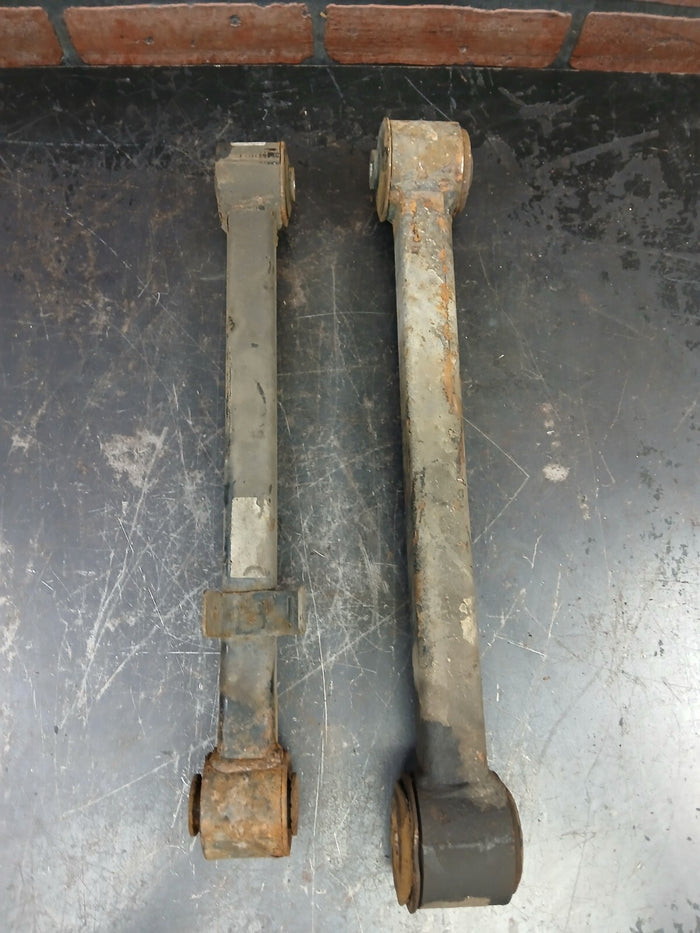 07 08 09 10 JEEP GRAND CHEROKEE SRT8 REAR LH & RH CONTROL ARM PAIR SET OEM
