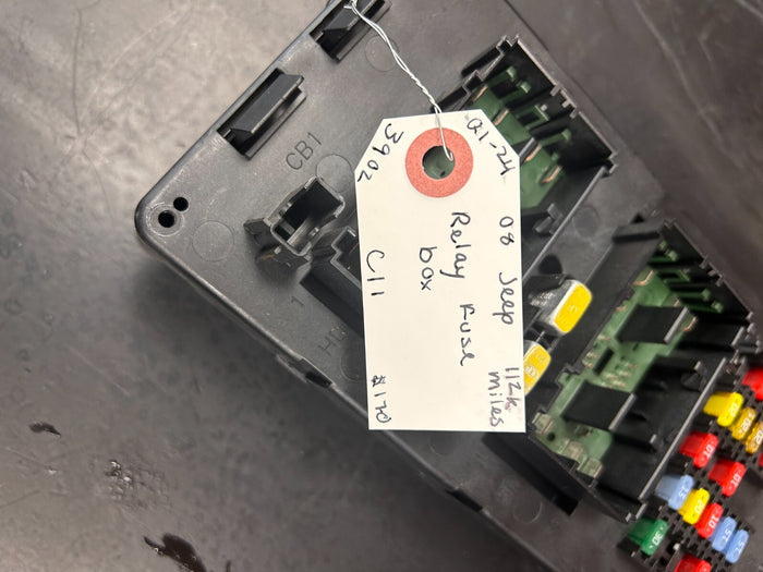 08 JEEP GRAND CHEROKEE RELAY FUSE BOX INTERIOR JUNCTION CONTROL UNIT  56048366AE