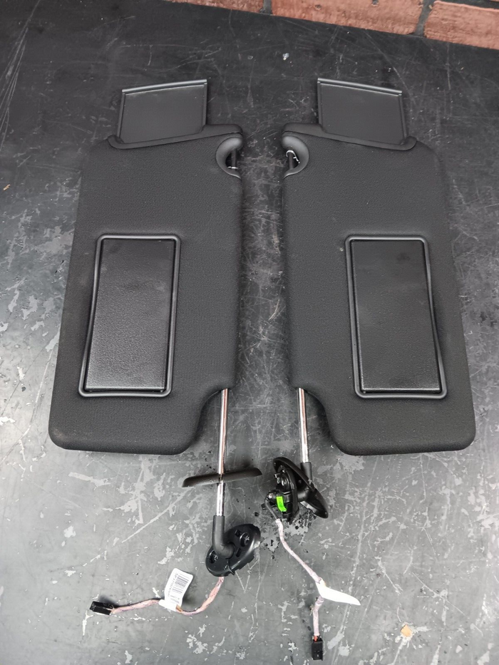 14-23 Dodge Charger LH and RH Black Extendable Sun Visor Set w/ Lights & Mirror