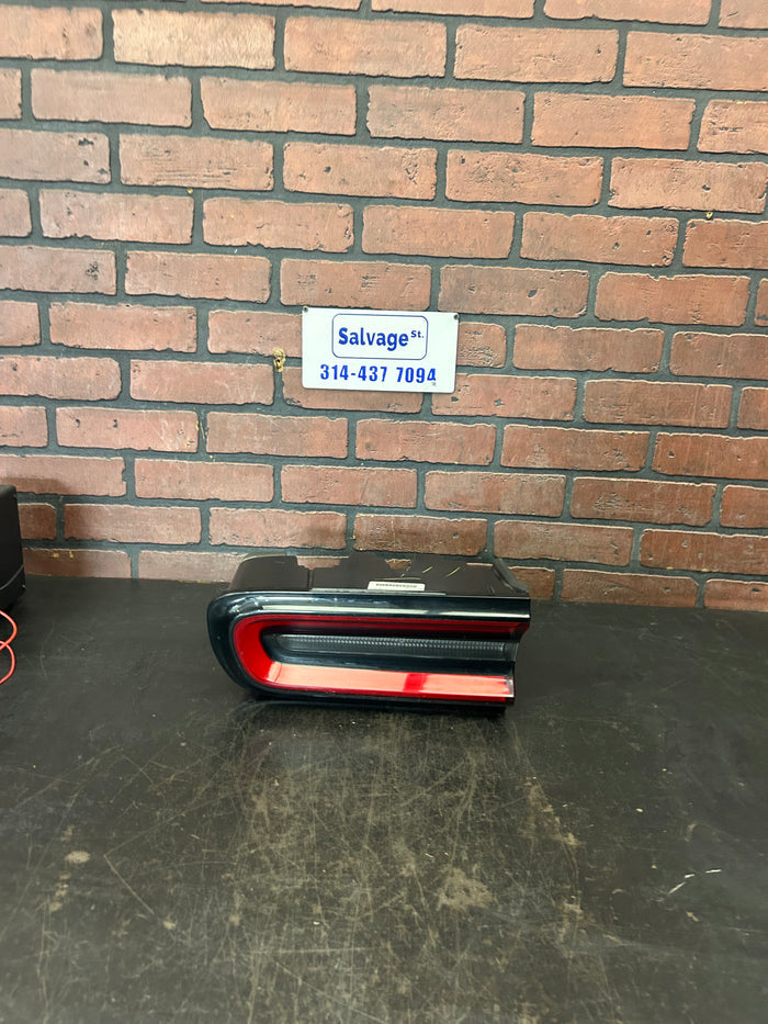 15-23 Dodge Challenger Passenger RH Tail Light Taillight 68174068AC OEM *TESTED*