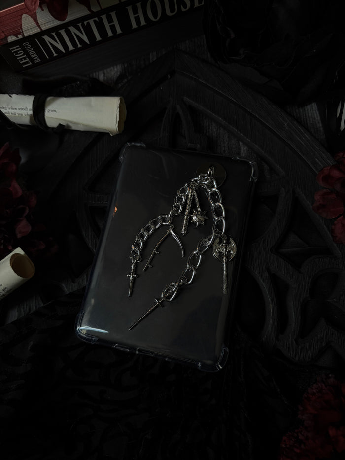 Van Helsing E-Reader Charm