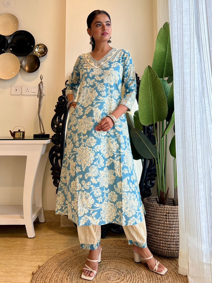 Floral Romance Cotton Afghan Set- White Sky Blue