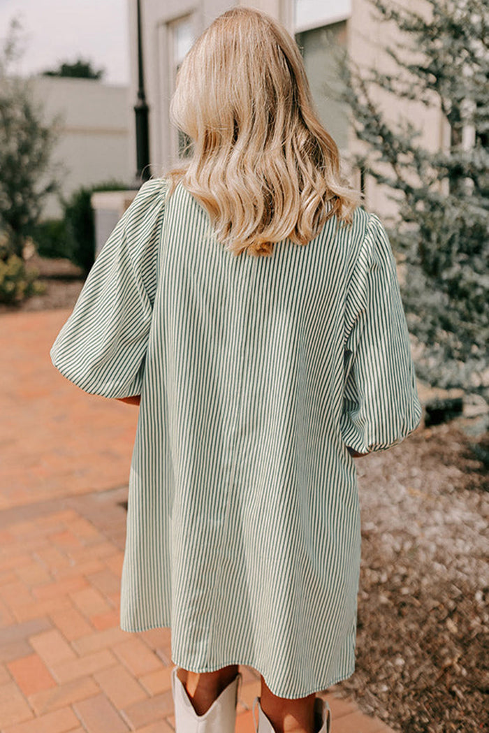 Green Patch Pockets Button Down Short Puff Sleeve Dress - Dresses/Mini Dresses
