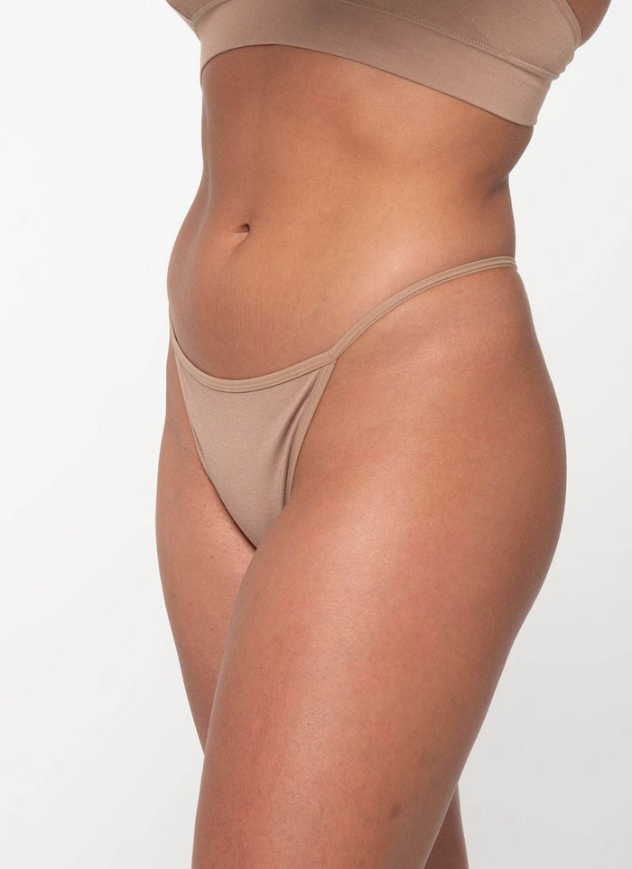 Its A G String – Chestnut | Nat'v Basics