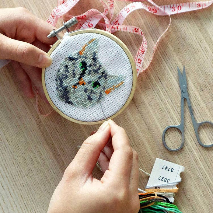 Kikkerland Mini CrossStitch Embroidery Kit-Cat