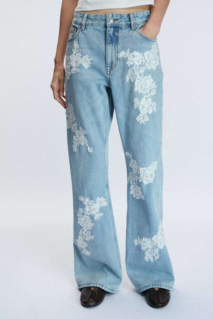 ANTIQUE BLUE