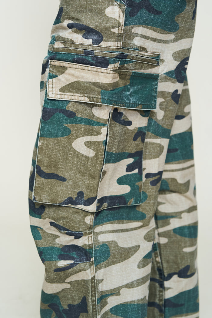 Luca Cargo Pant in Camouflage
