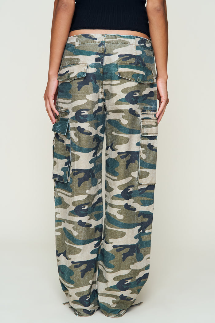 Luca Cargo Pant in Camouflage
