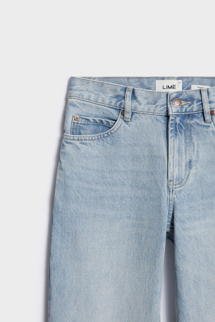 RELAXED MID-RISE JEANS
