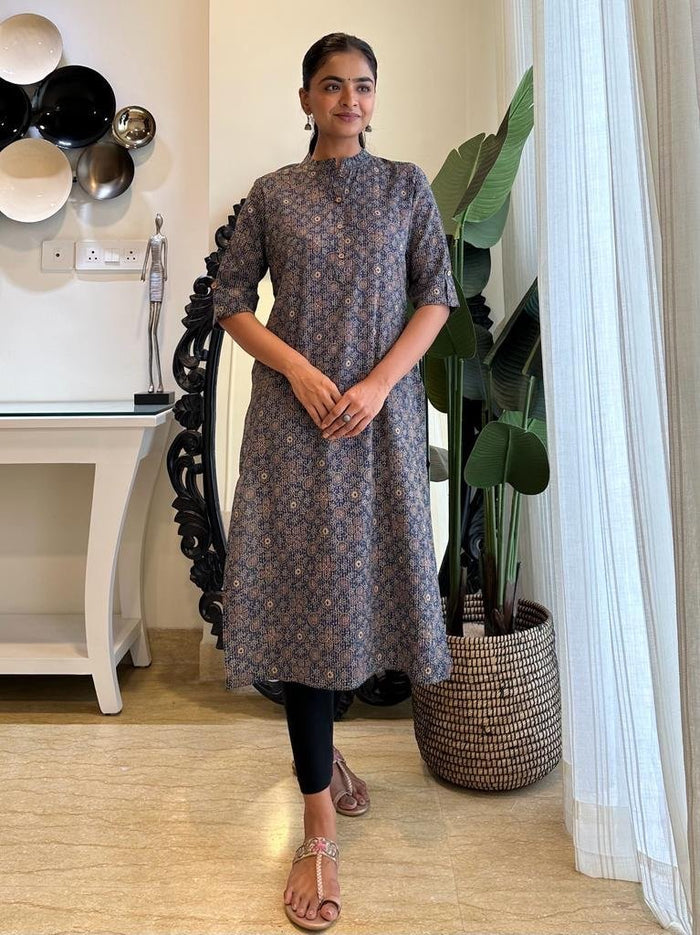 Weekend Cotton Kurta- Navy Jaal