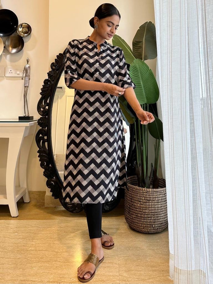 Weekend Rayon Kurta- Black Zig Zag